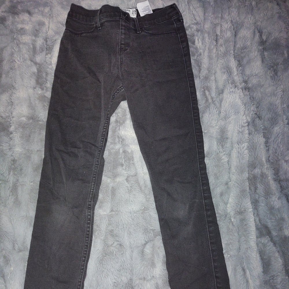 Black skinny jeans